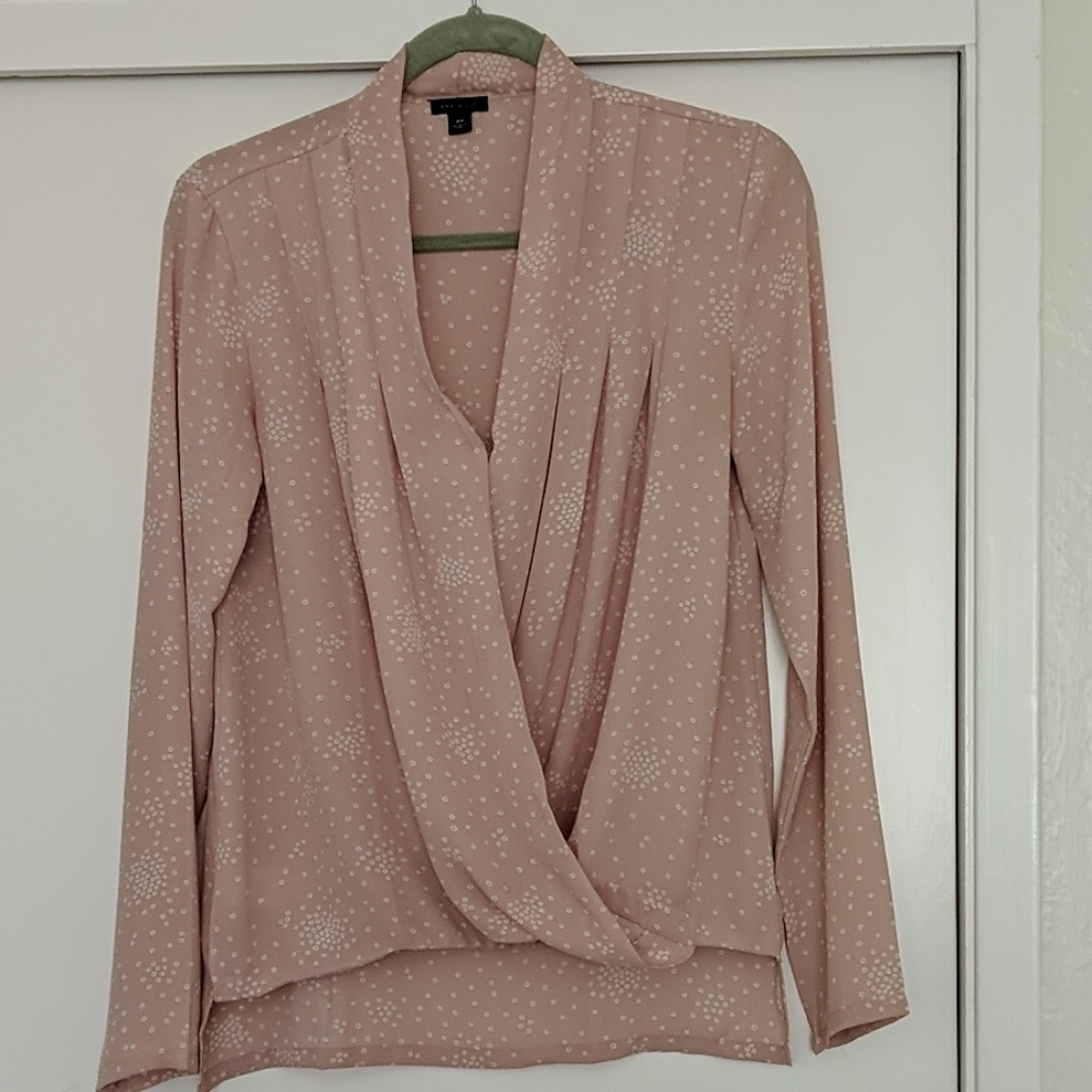 Ann Taylor XS Pink dotted Blouse